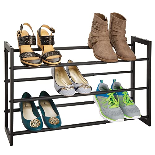 mDesign Teleskop-Schuhregal auf 78 7 cm ausziehbares Schuhregal aus Metall mit DREI Ebenen platzsparende Alternative zum Schuhschrank schwarz